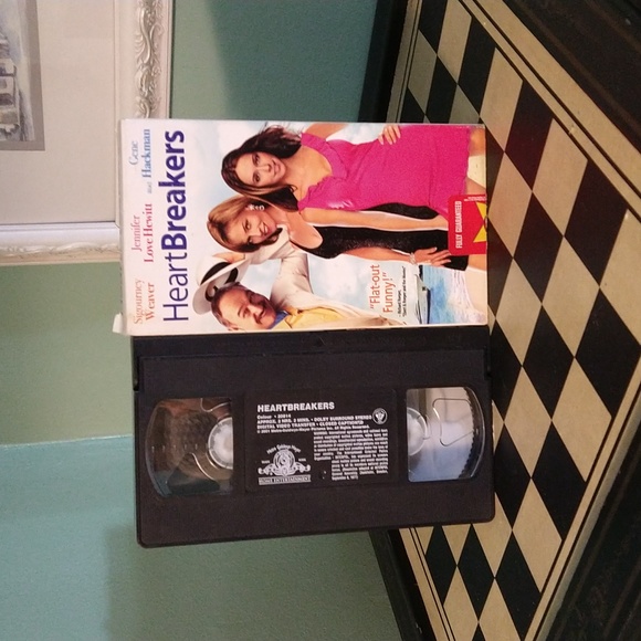 Heartbreakers 2001 ‧ Comedy/Romance ‧ 2h 3m - Picture 3 of 4